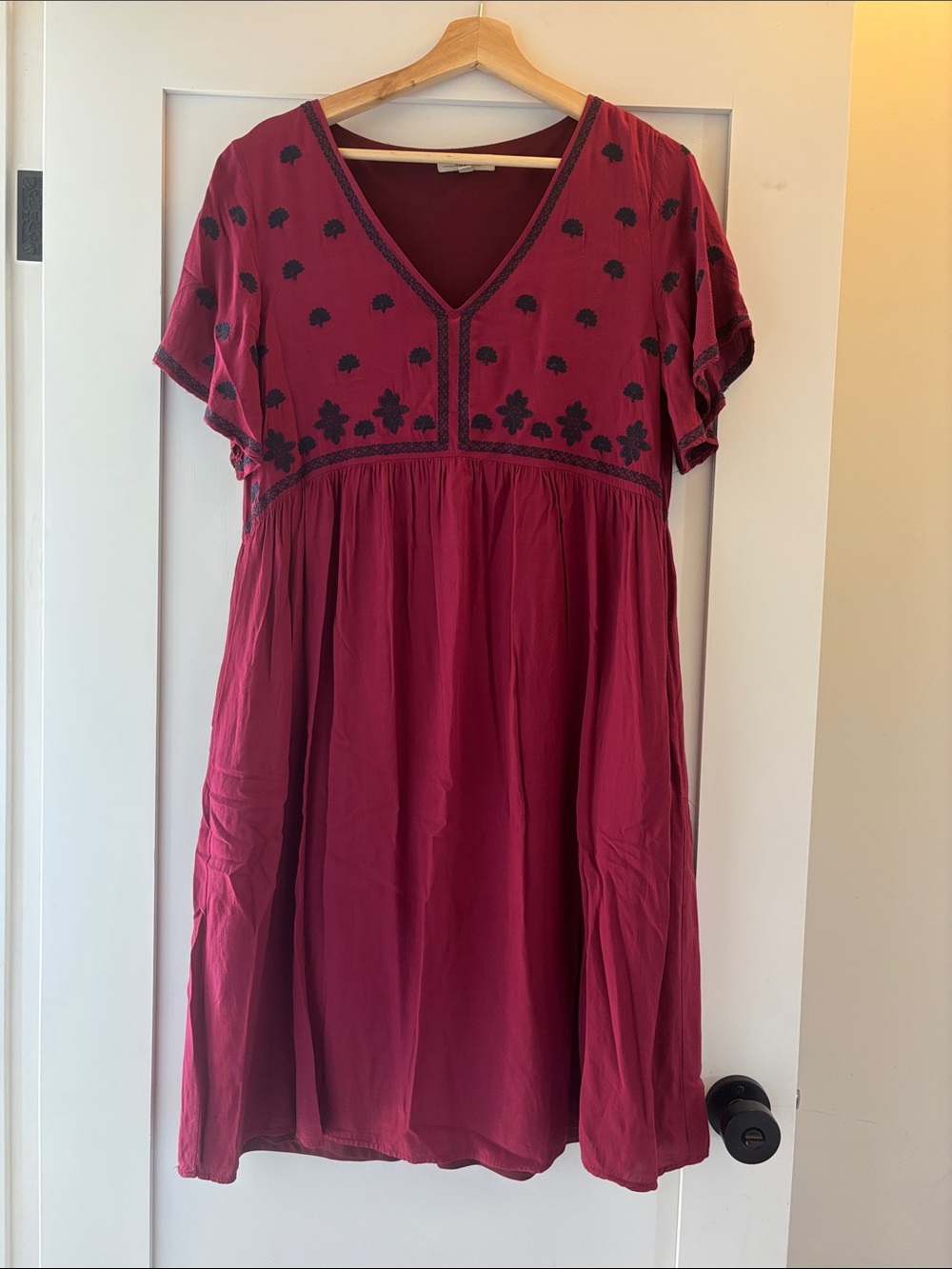 Polagram Wine Midi Dress with Black Embroidery
